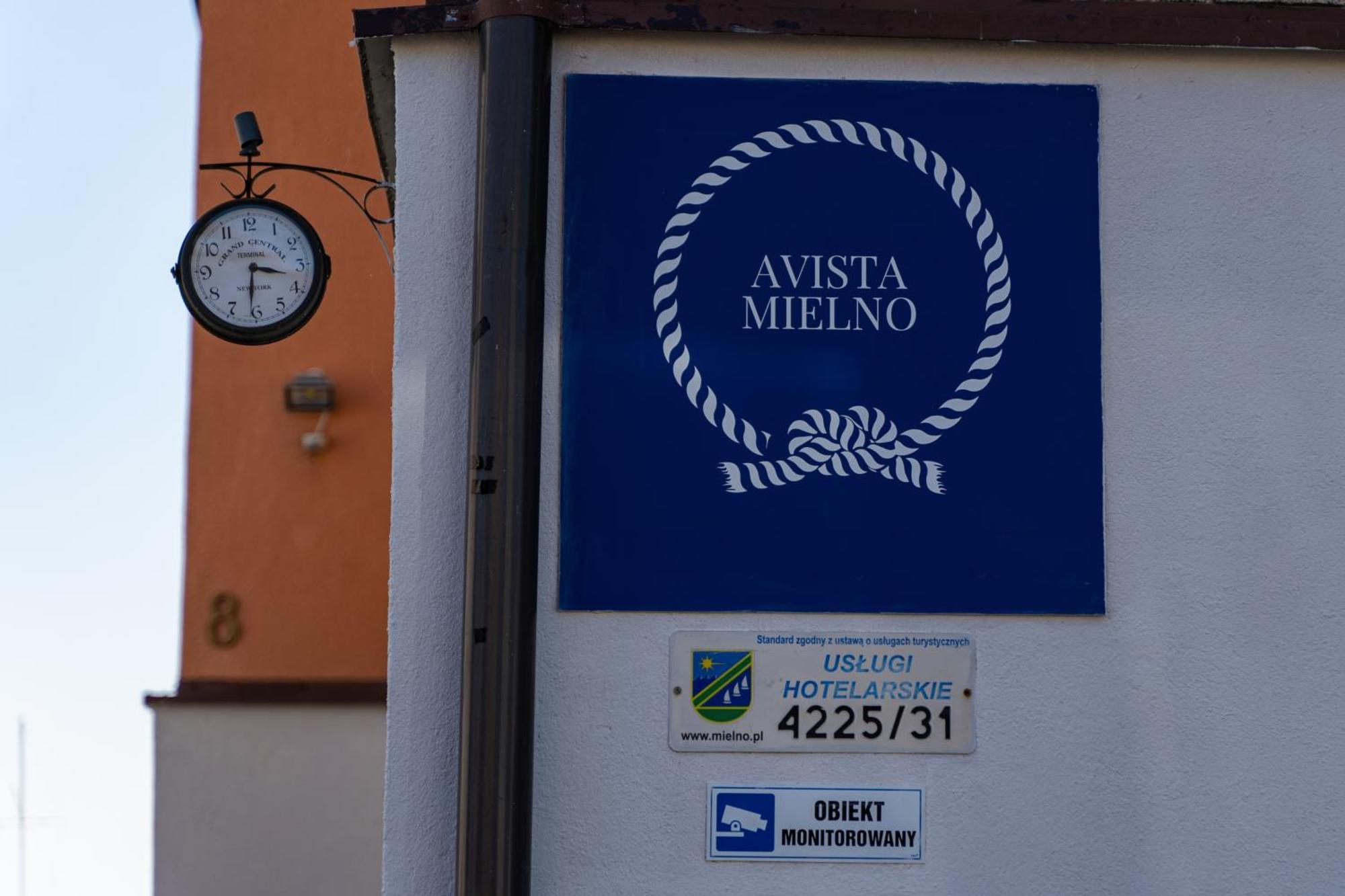Avista Mielno Hotel Unieście Buitenkant foto
