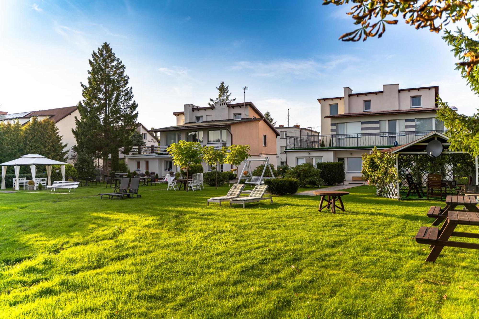 Avista Mielno Hotel Unieście Buitenkant foto