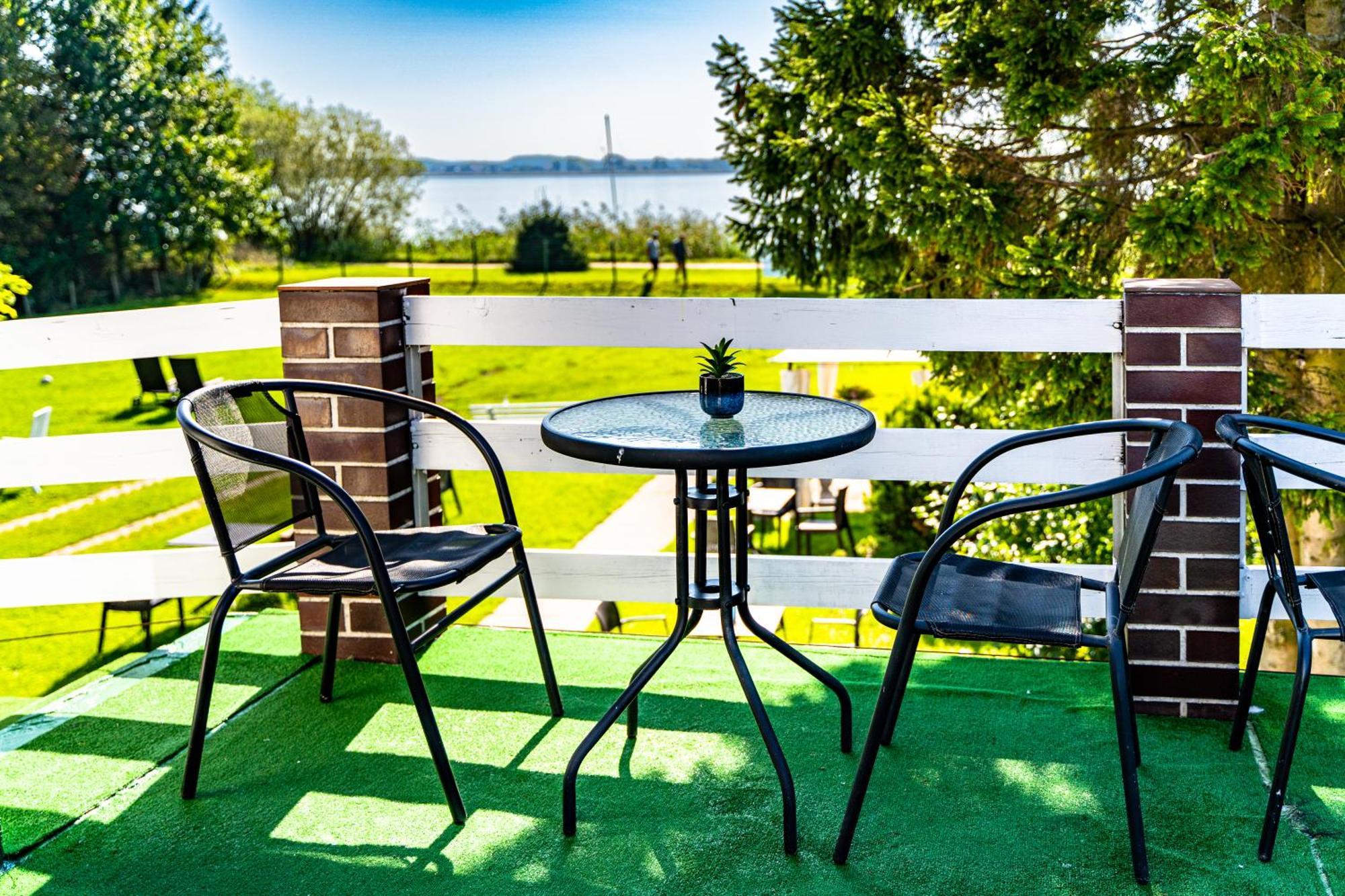 Avista Mielno Hotel Unieście Buitenkant foto